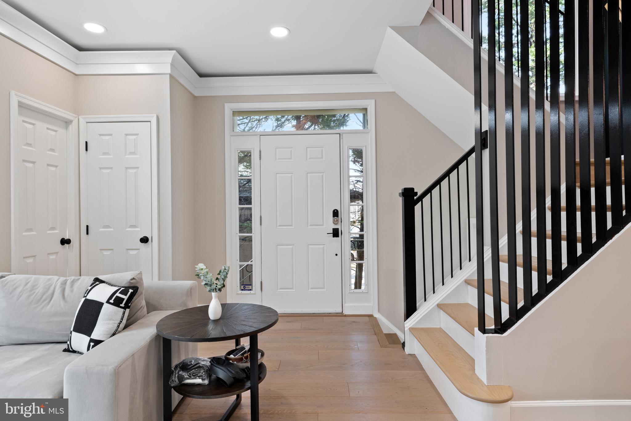 1170 N VERNON STREET