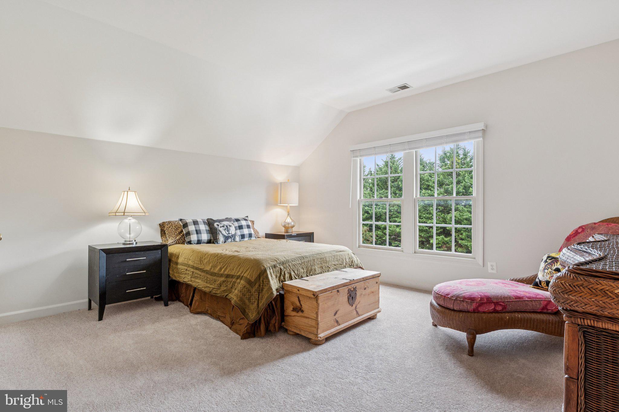 BRANTWOOD - Residential