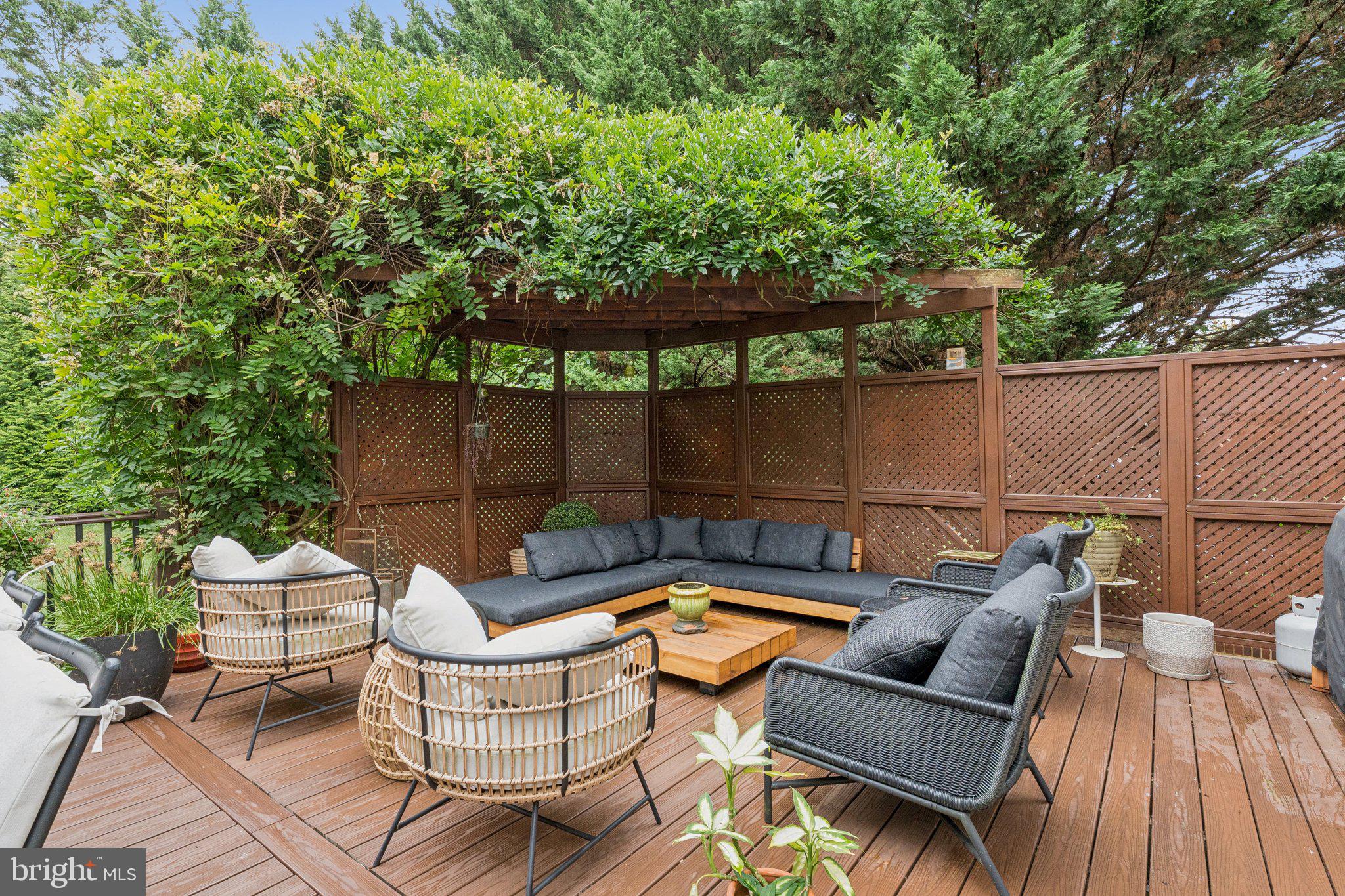 BRANTWOOD - Residential