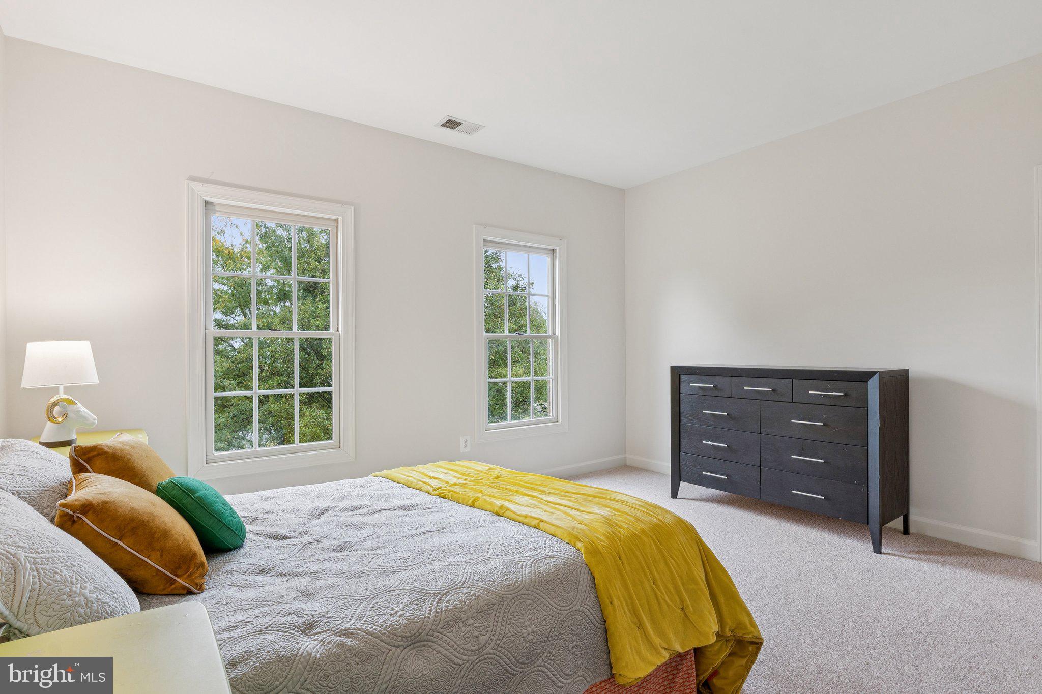 BRANTWOOD - Residential