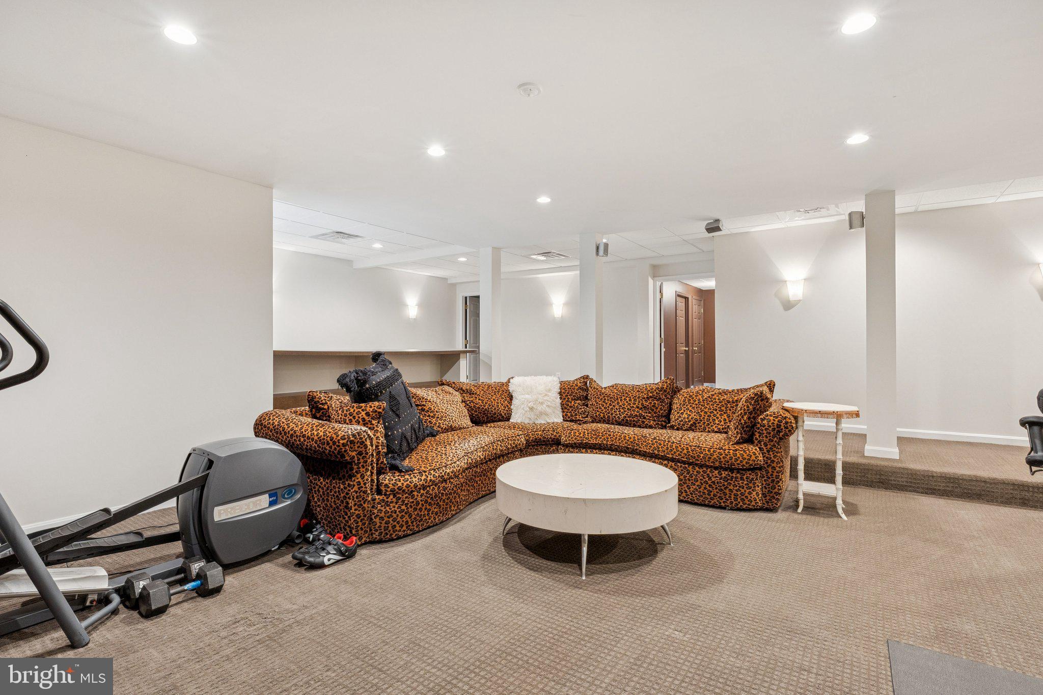 BRANTWOOD - Residential