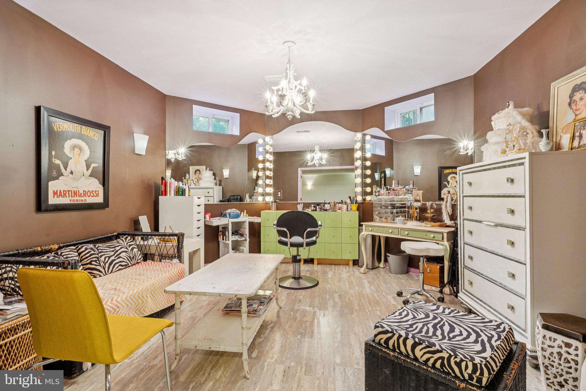 BRANTWOOD - Residential