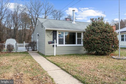 Photo of 257 Carroll Road, GLEN BURNIE, MD 21060 (MLS # MDAA2132544)