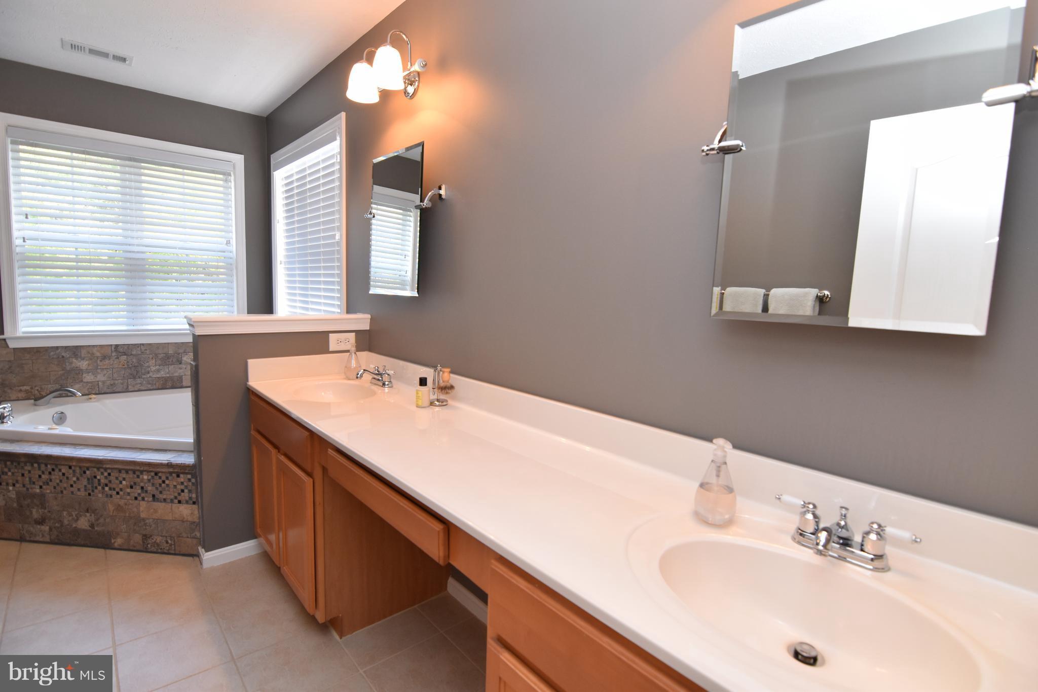 CEDAR COVE - Residential