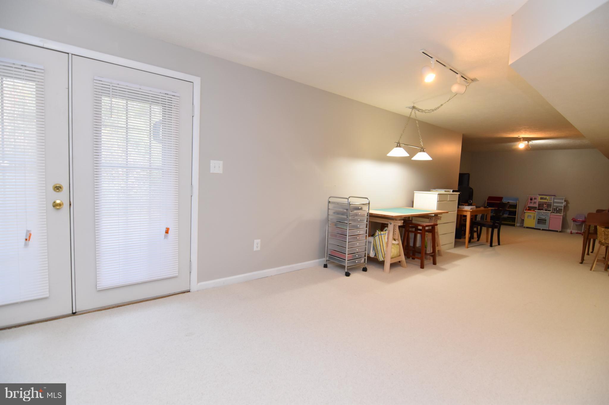 CEDAR COVE - Residential