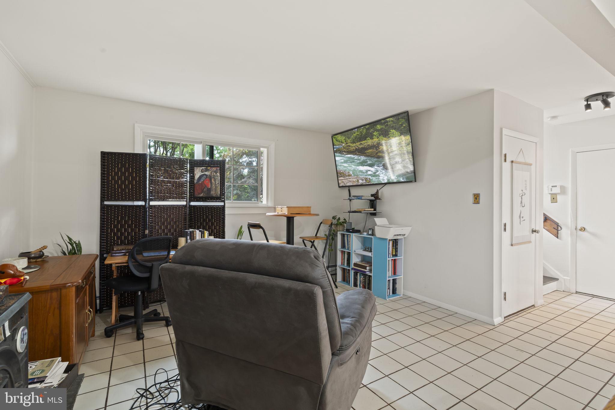 MAYFIELD - Residential