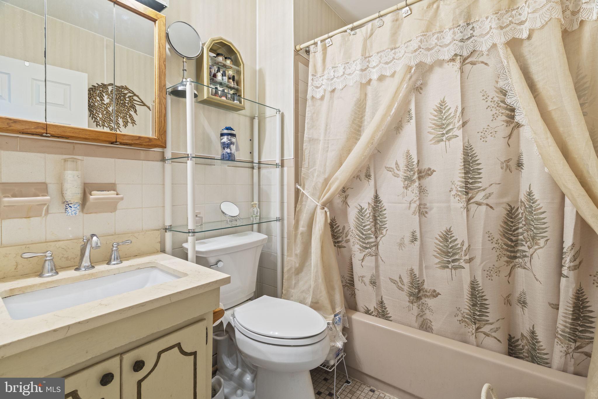 MAYFIELD - Residential