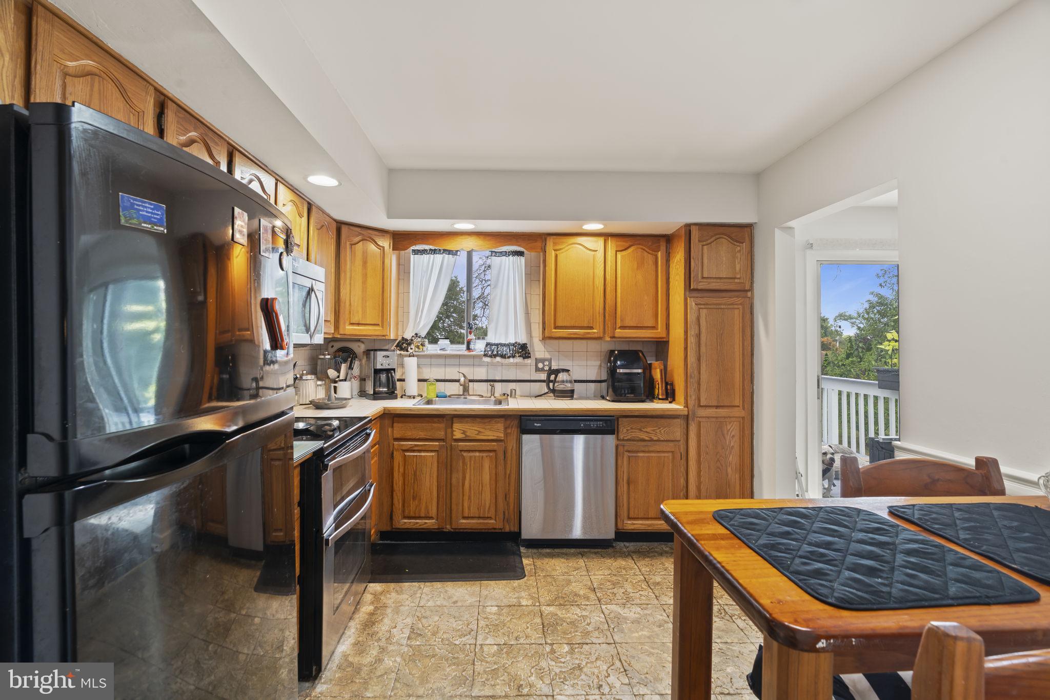 MAYFIELD - Residential