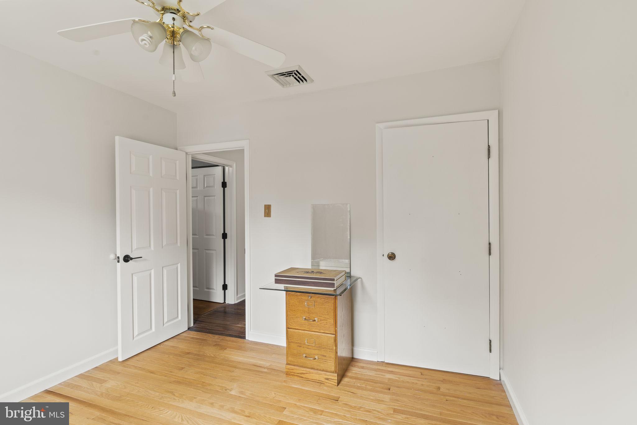 MAYFIELD - Residential