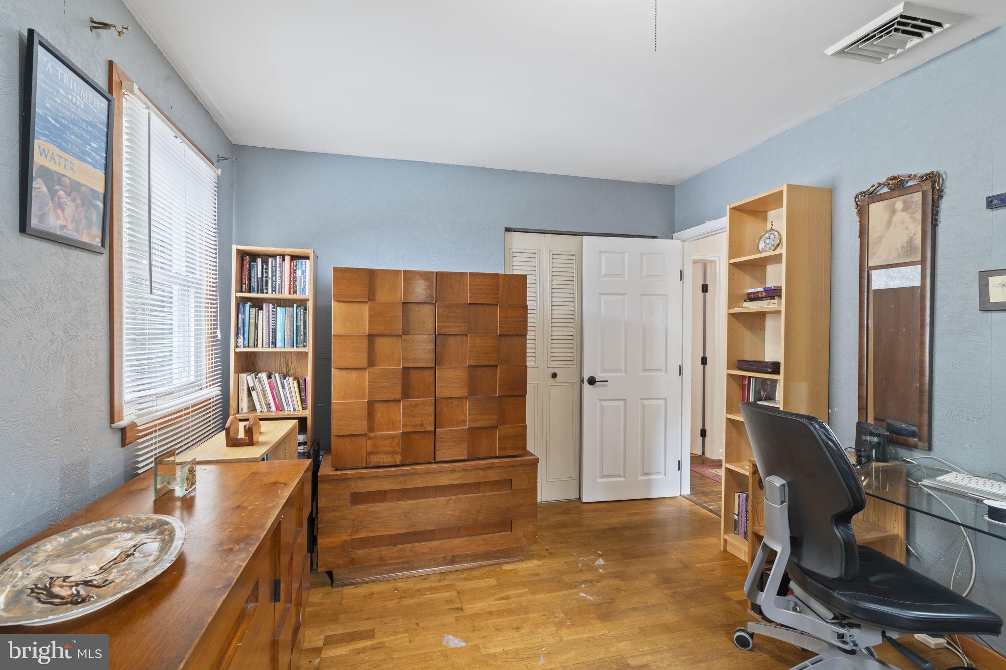 MAYFIELD - Residential