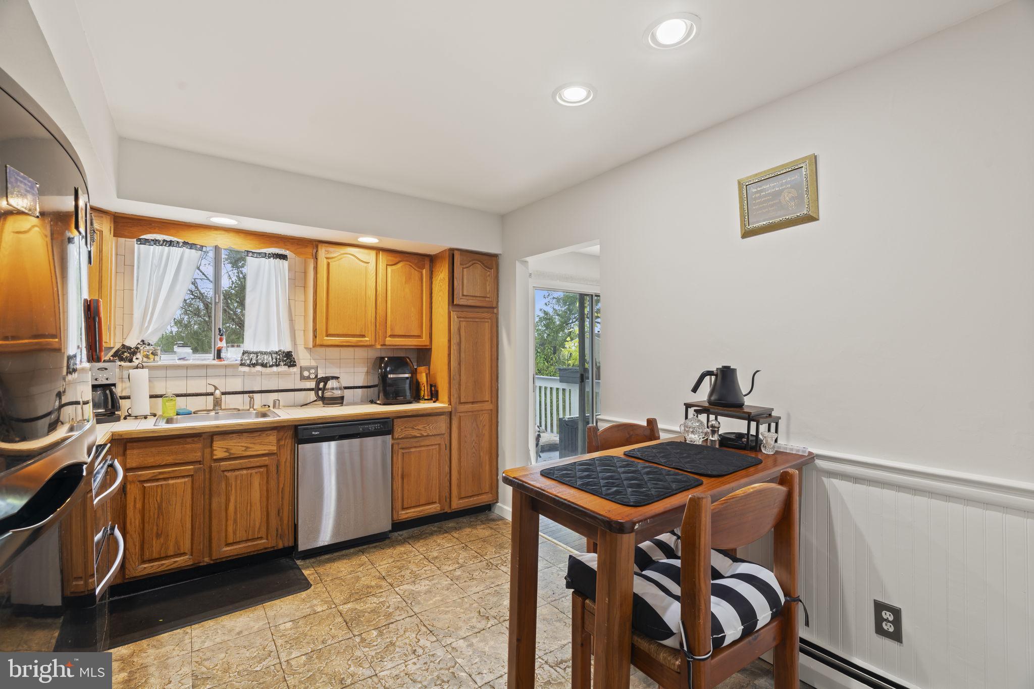 MAYFIELD - Residential