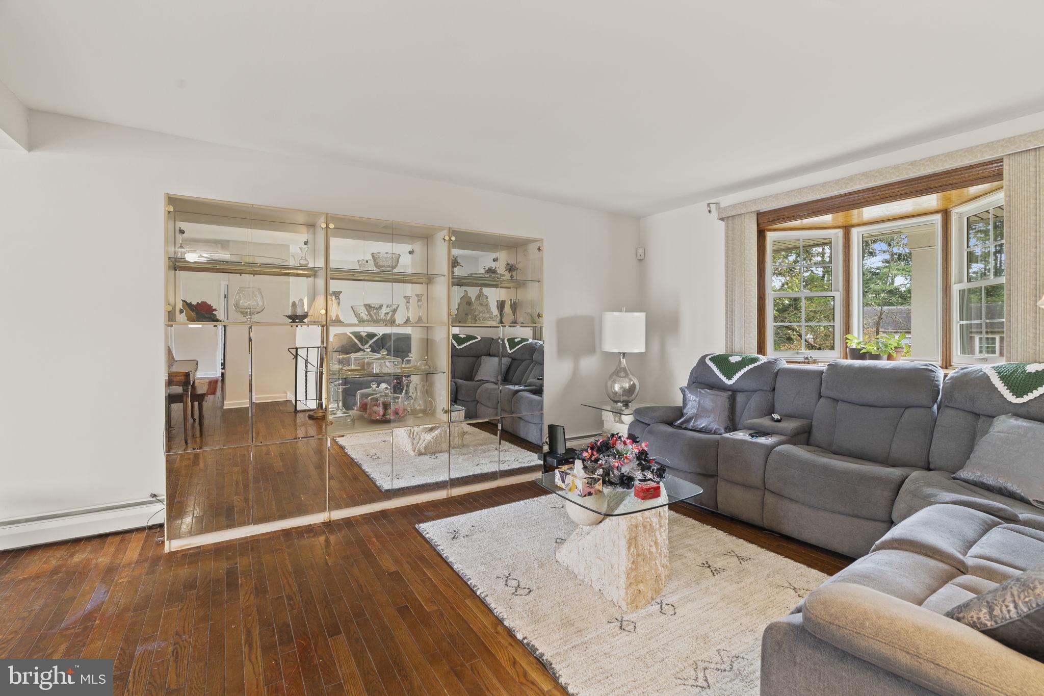 MAYFIELD - Residential