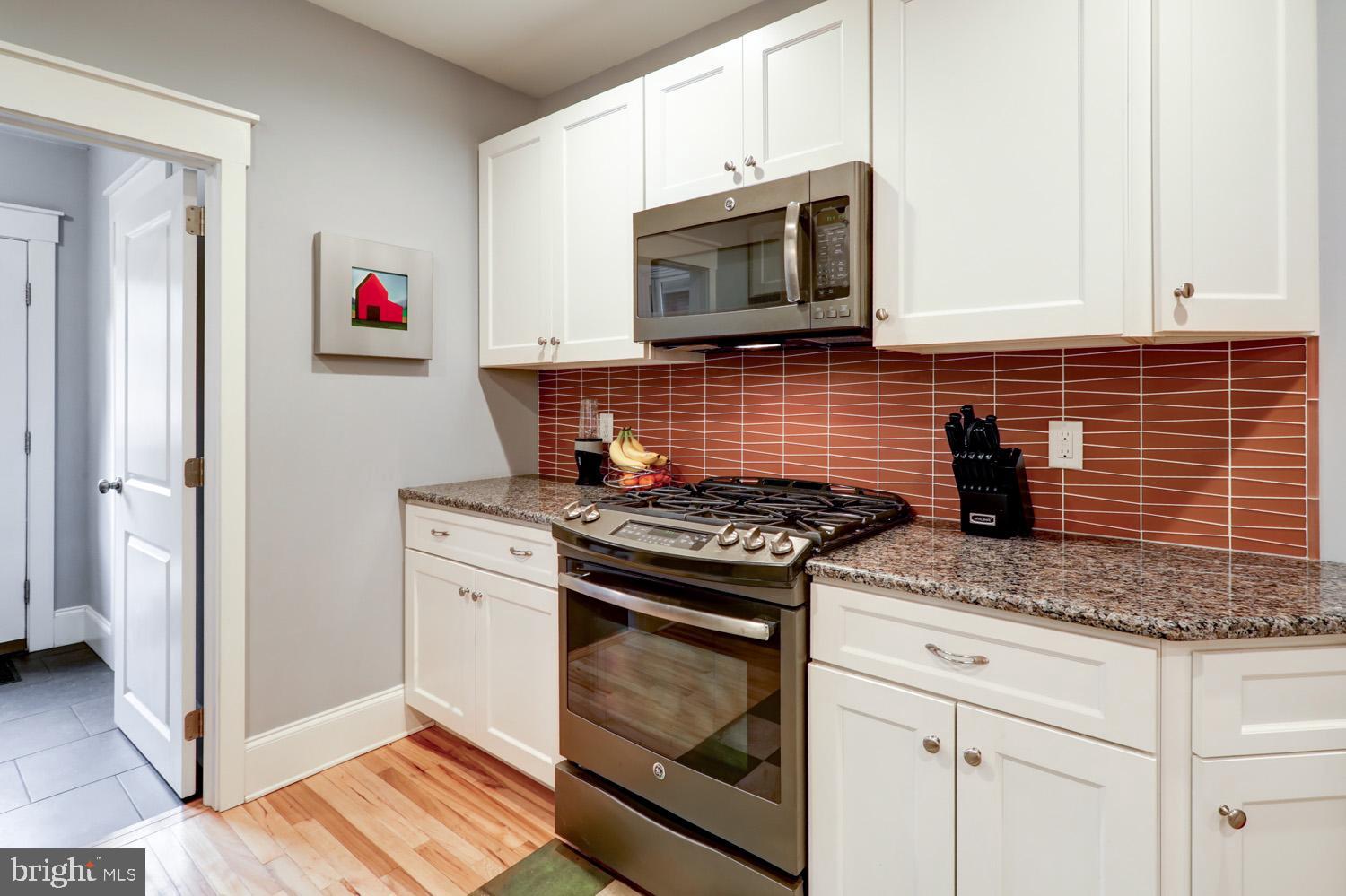 CHESTNUT HILL - Residential