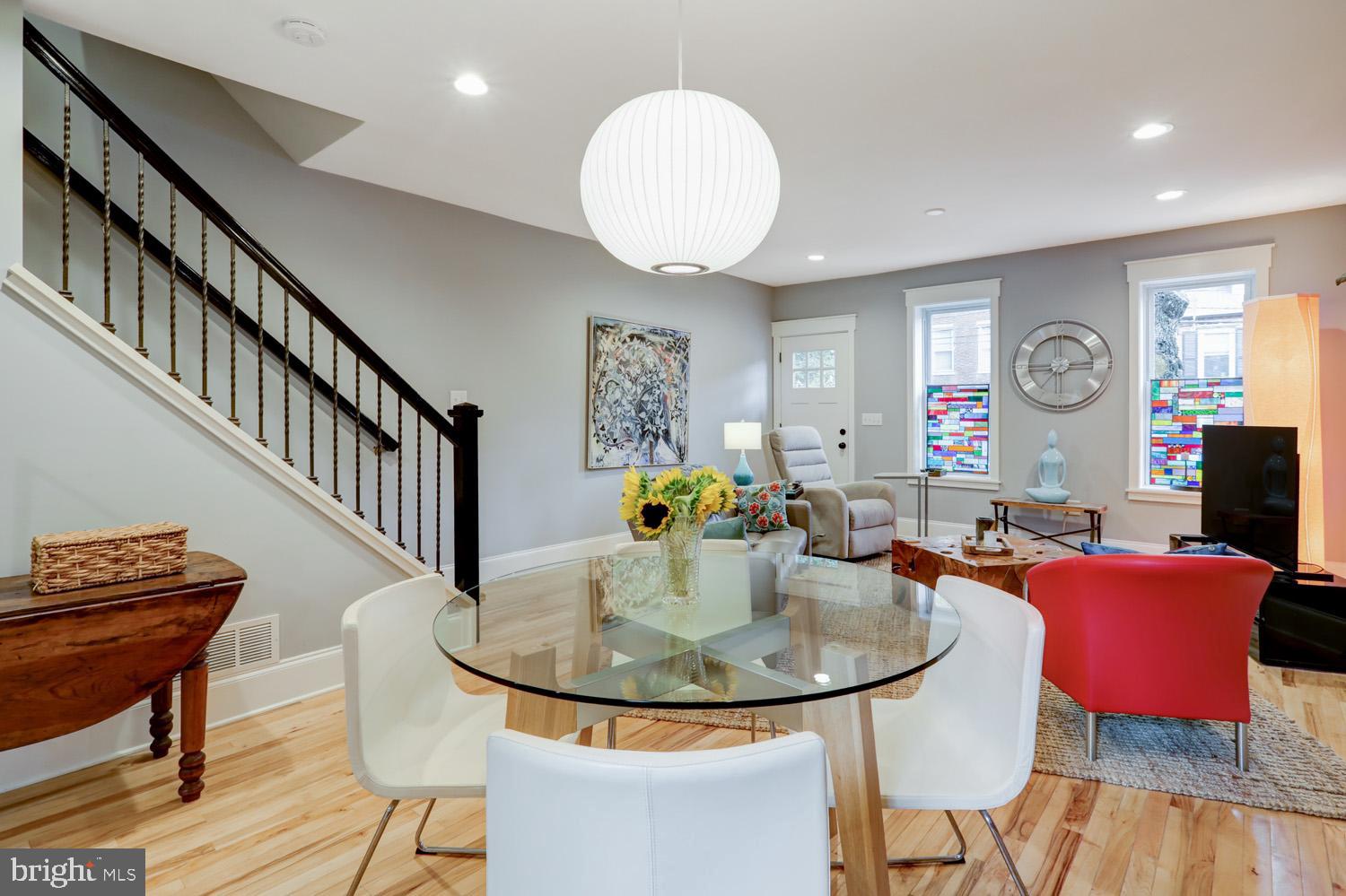 CHESTNUT HILL - Residential