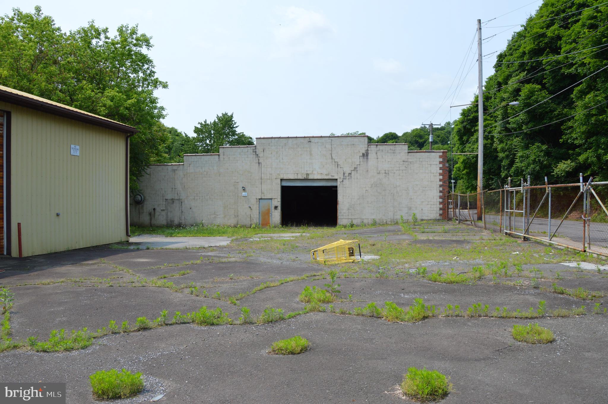 POTTSVILLE - Commercial Sale