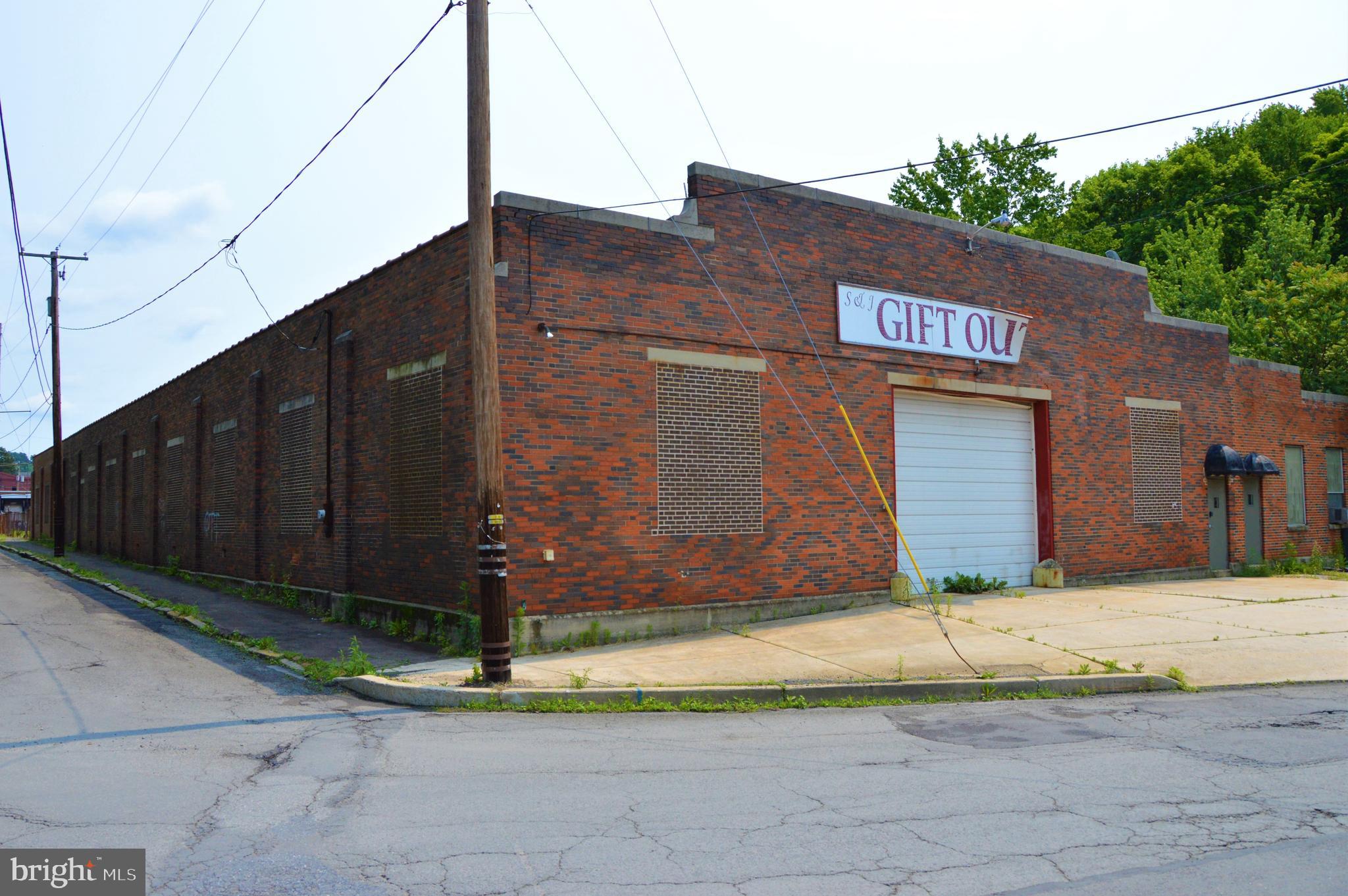 POTTSVILLE - Commercial Sale