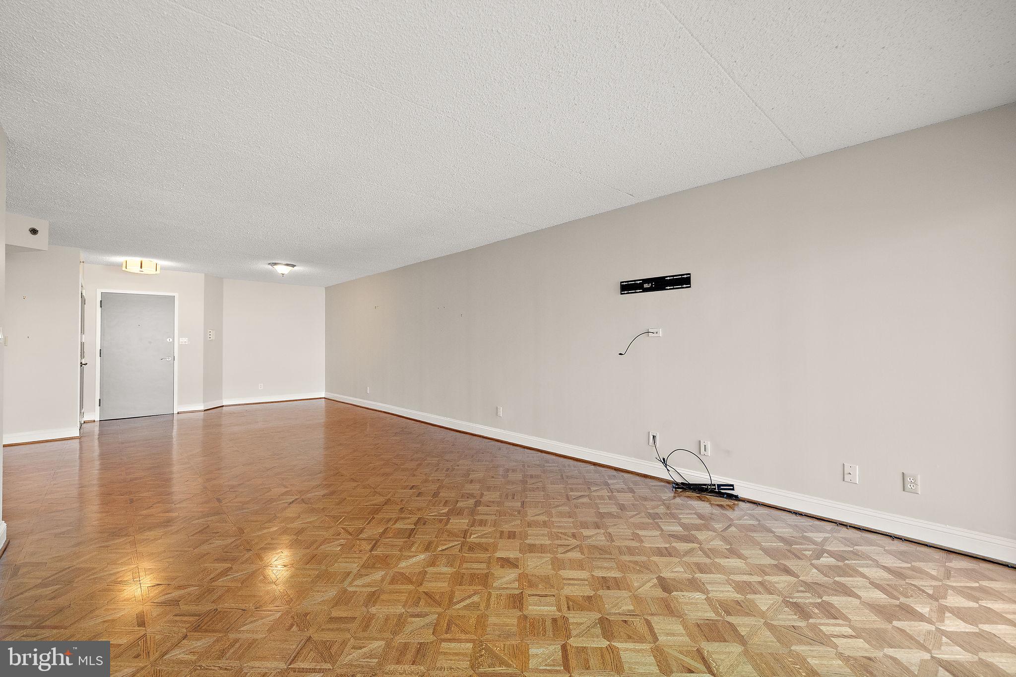 1704 N PARK DRIVE 205