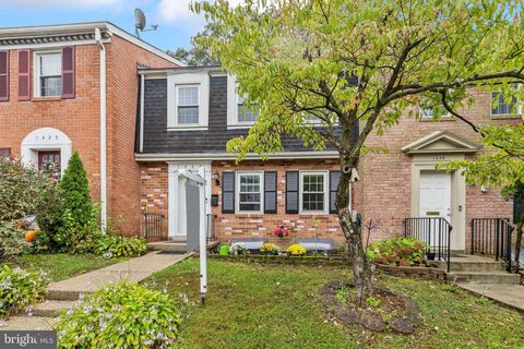 1427 ADMIRAL DRIVE WOODBRIDGE VA 22192