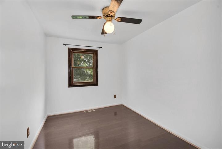 STAFFORD OAKS - Residential Lease