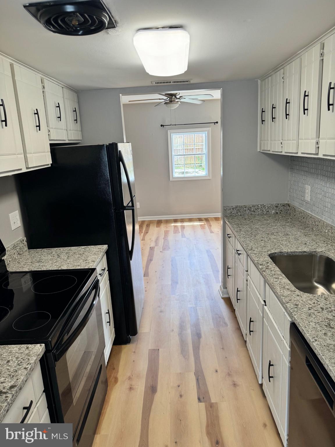 STAFFORD OAKS - Residential Lease