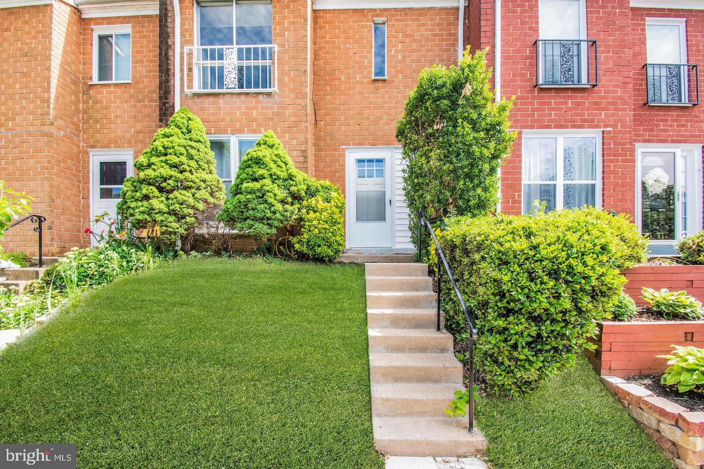 STAFFORD OAKS - Residential Lease