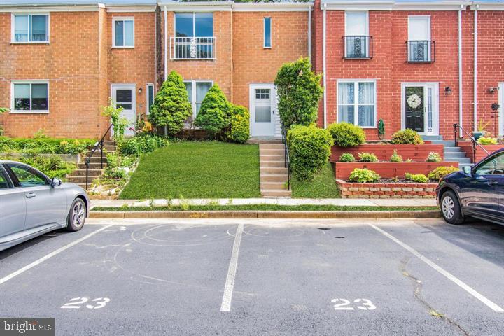 STAFFORD OAKS - Residential Lease