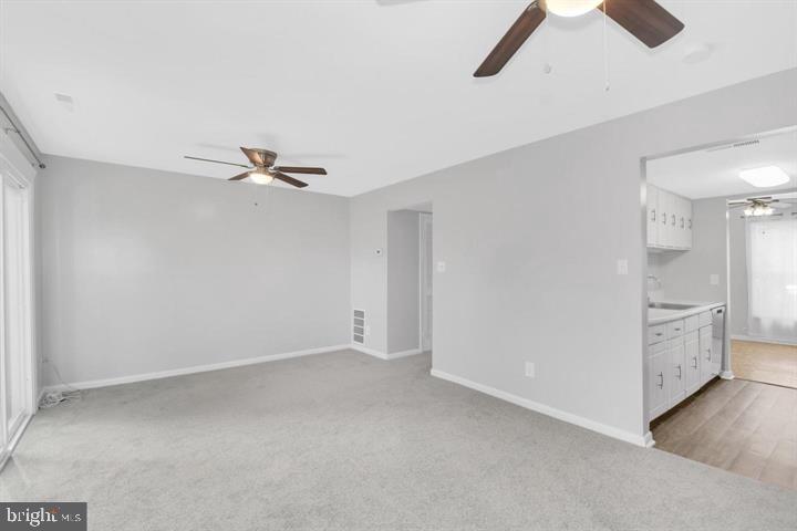 STAFFORD OAKS - Residential Lease