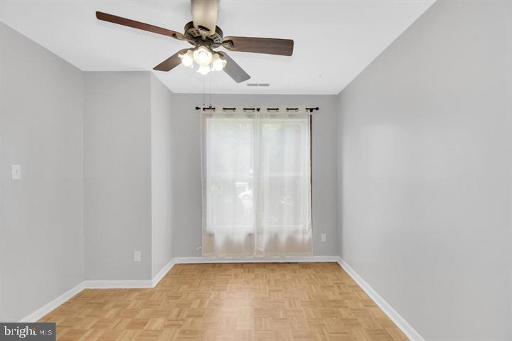 STAFFORD OAKS - Residential Lease