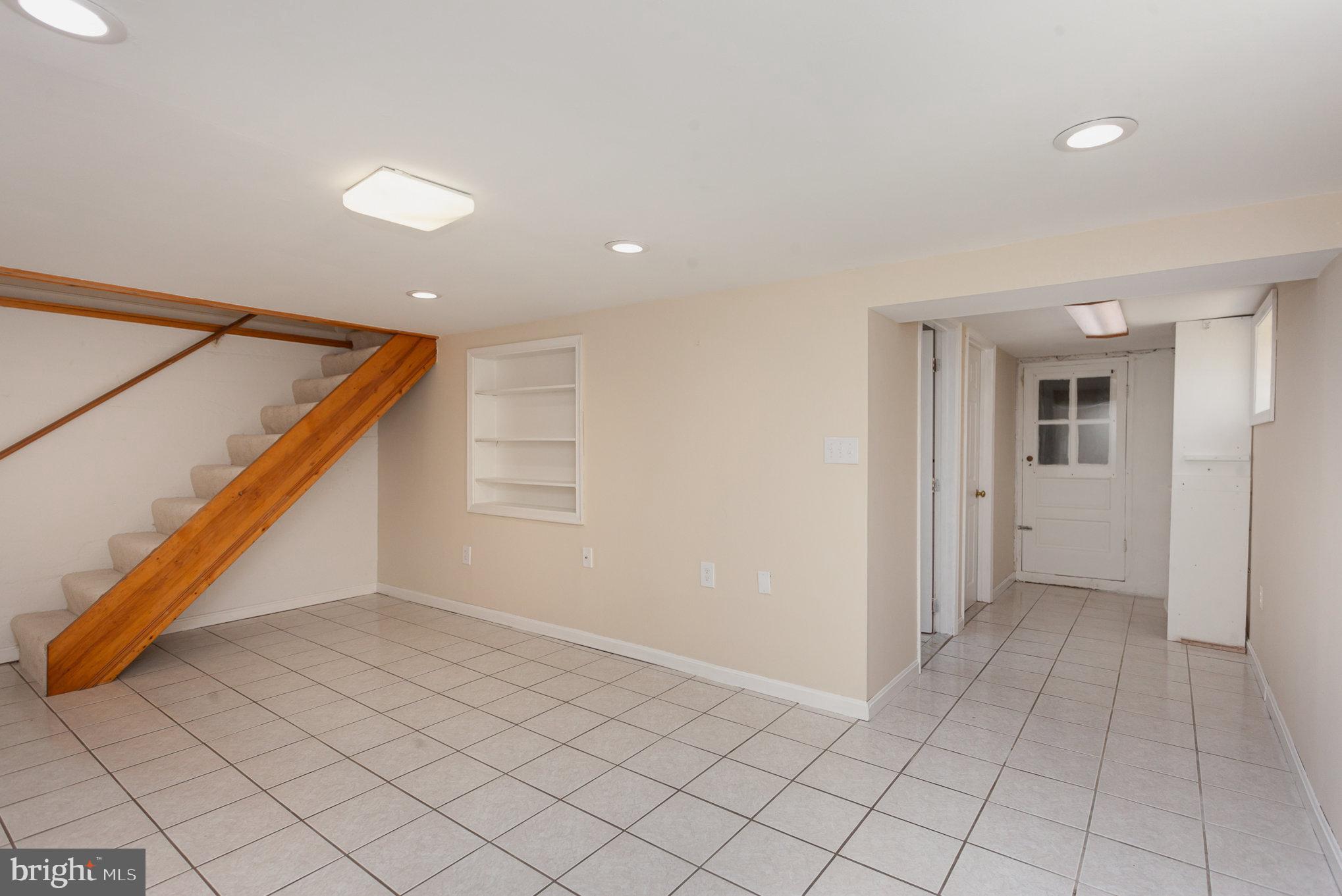 FULLERTON - Residential