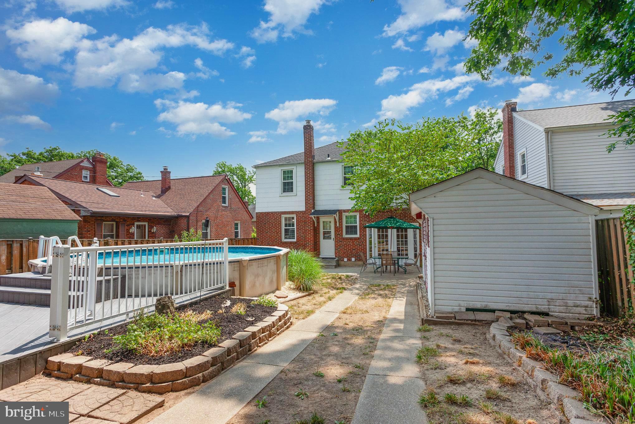 FULLERTON - Residential