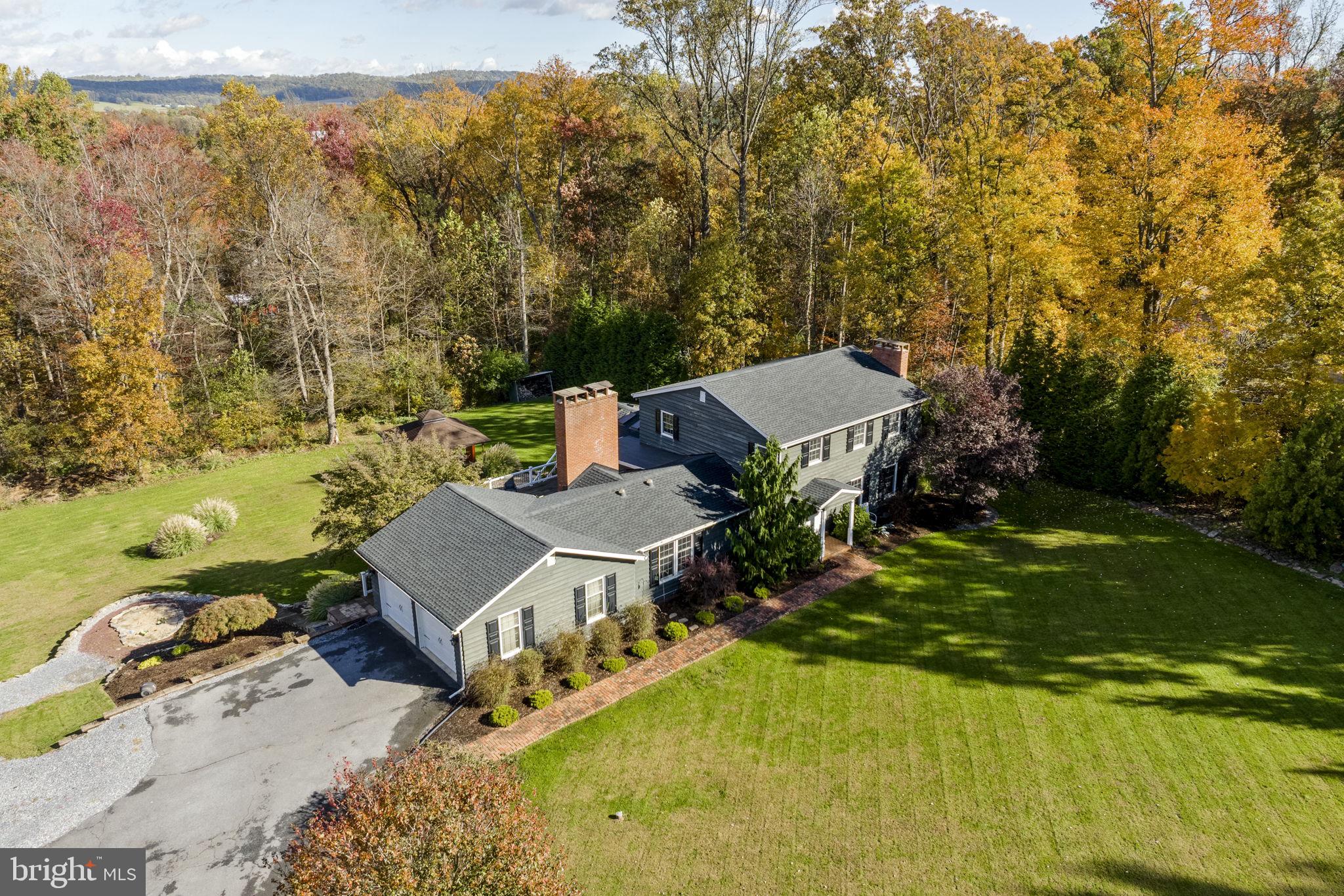 540 HORSESHOE TRAIL ROAD