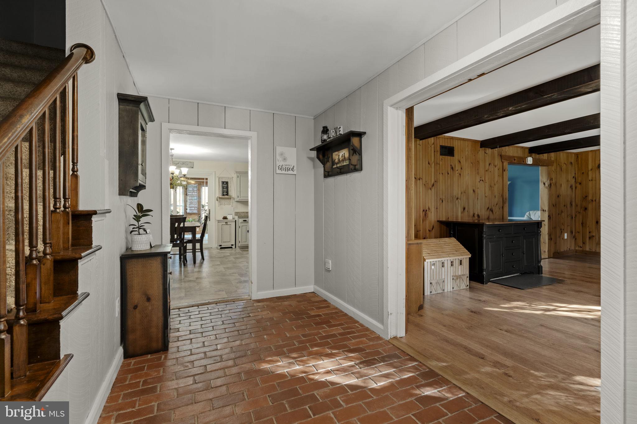 540 HORSESHOE TRAIL ROAD