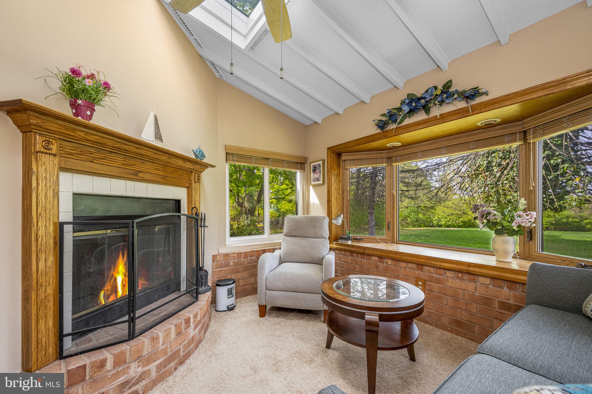 RHONDDA - Residential Lease