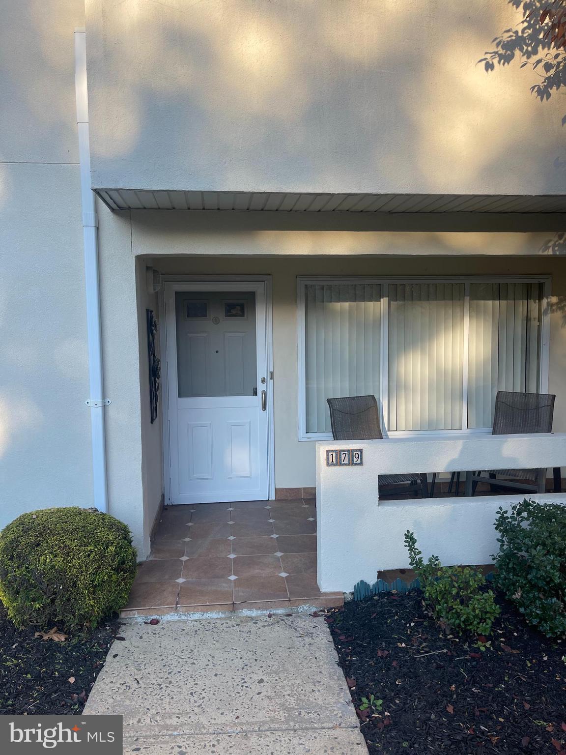 FOUNTAIN POINTE - Residential