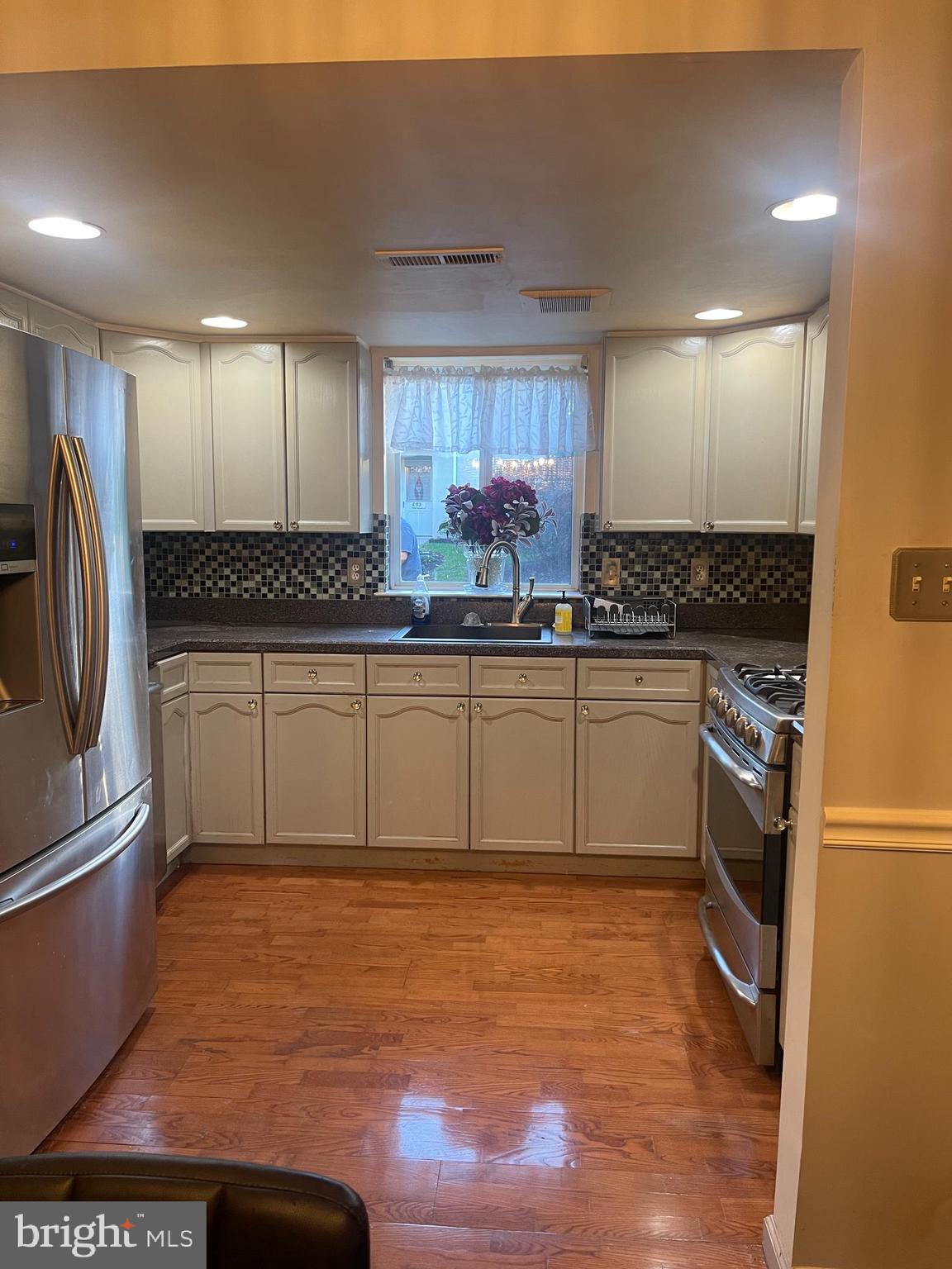 FOUNTAIN POINTE - Residential