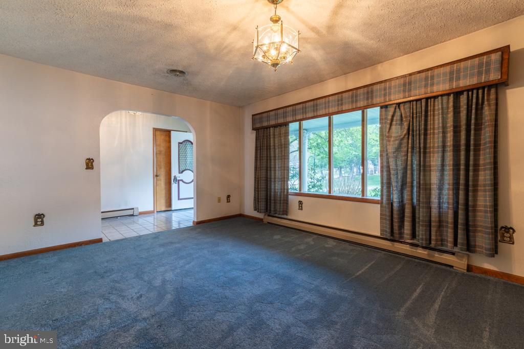 FOREST HILLS - Residential