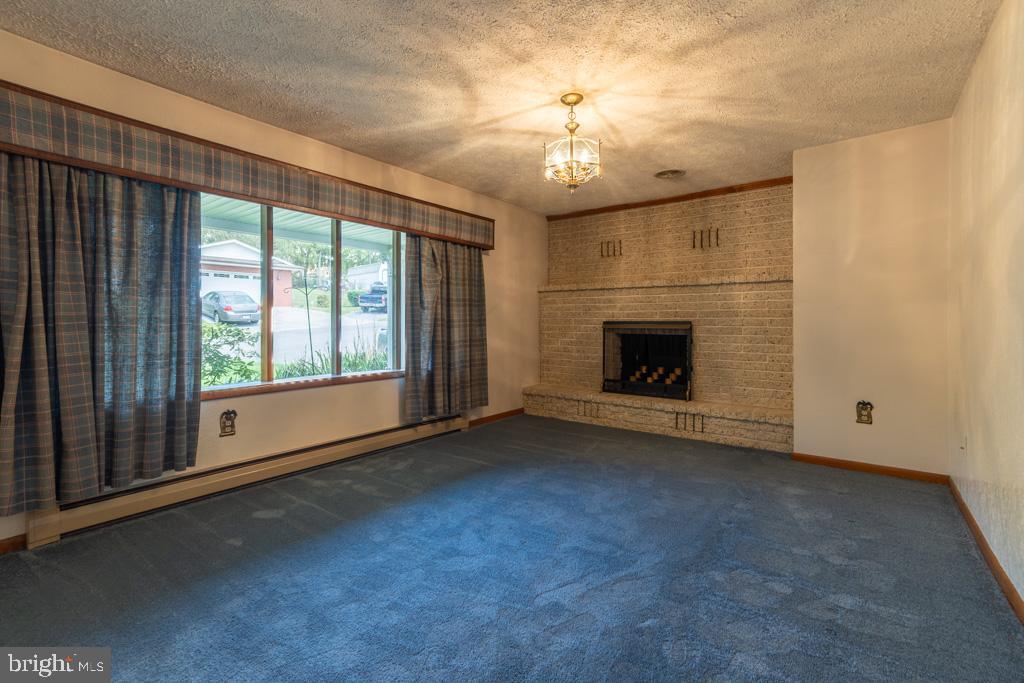 FOREST HILLS - Residential