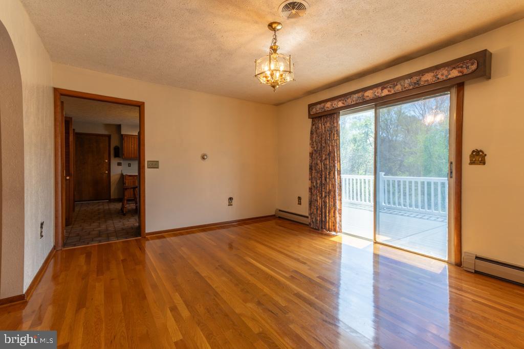 FOREST HILLS - Residential