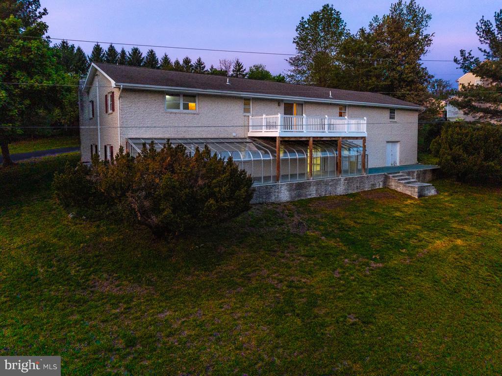 FOREST HILLS - Residential