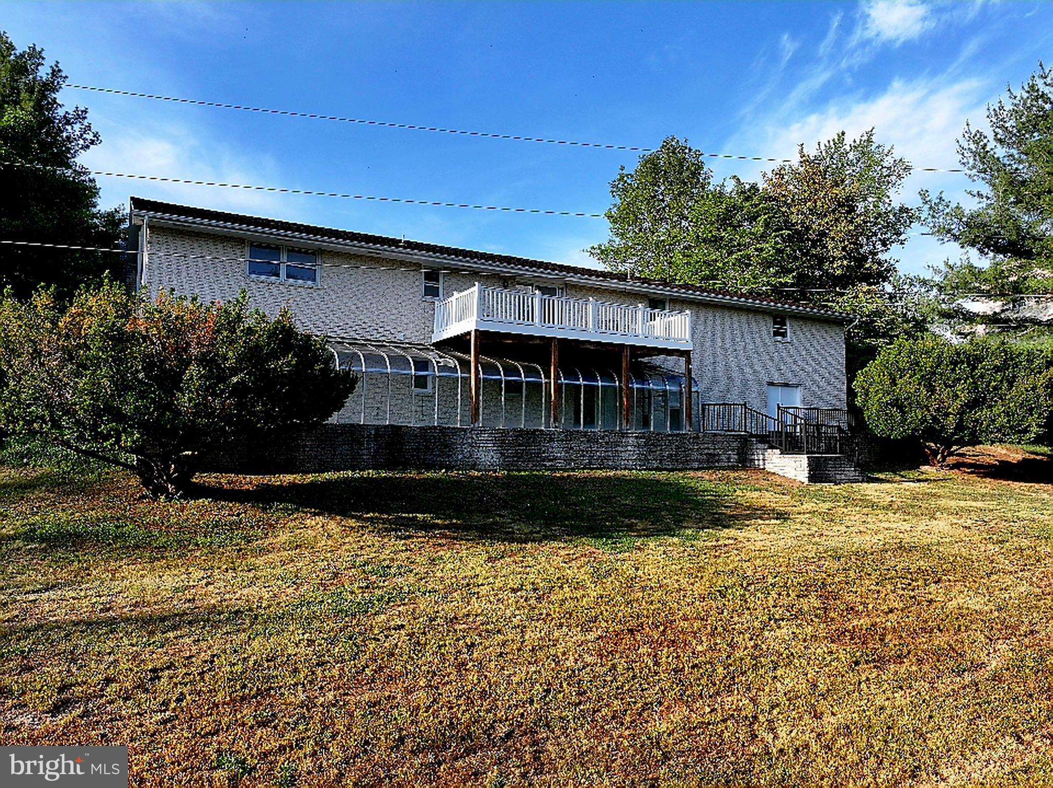 FOREST HILLS - Residential