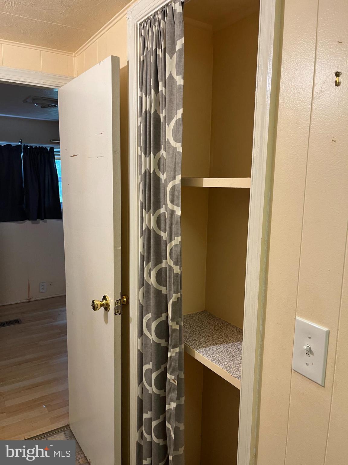 HILLANDALE HOMES - Residential