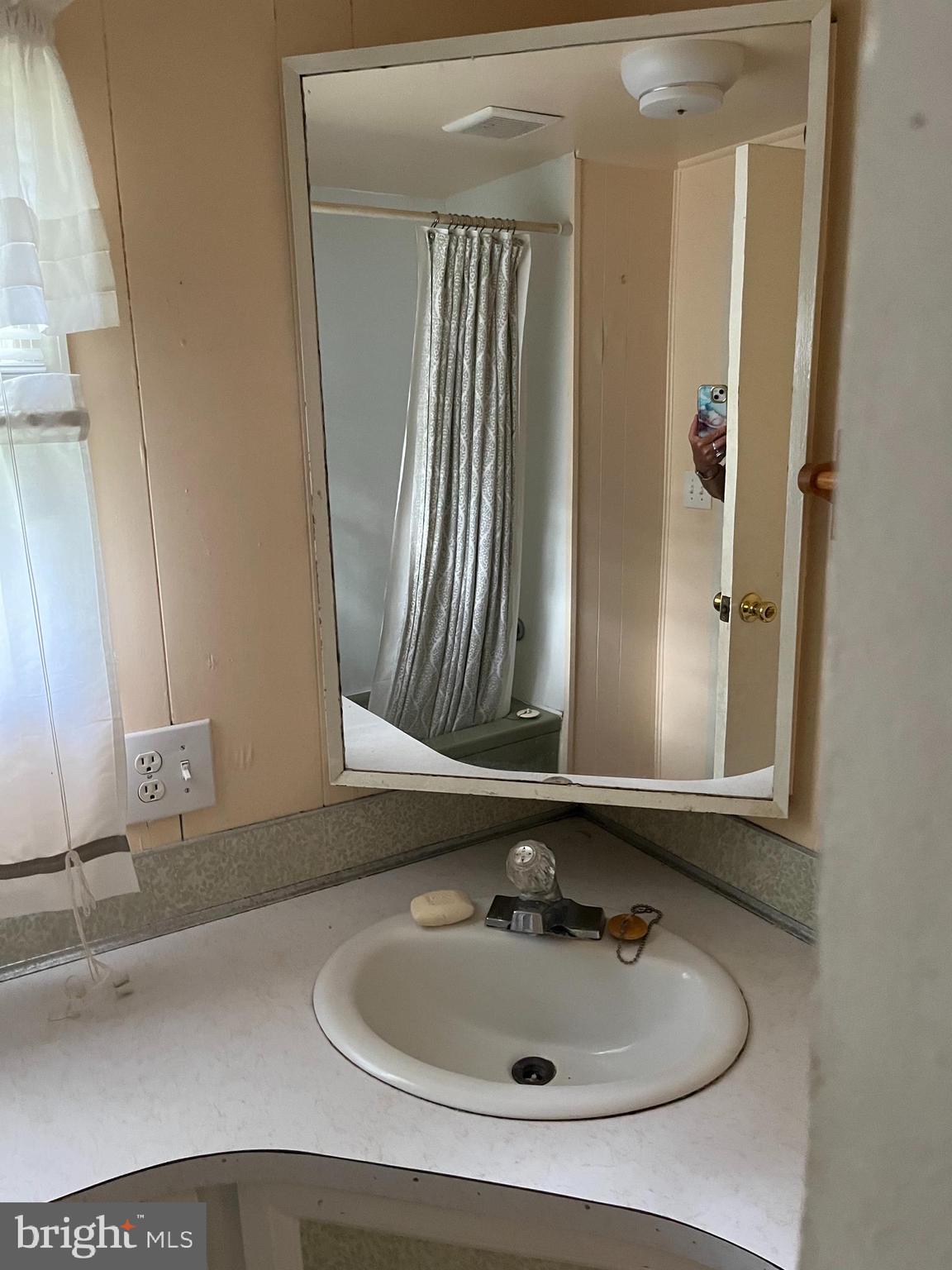 HILLANDALE HOMES - Residential