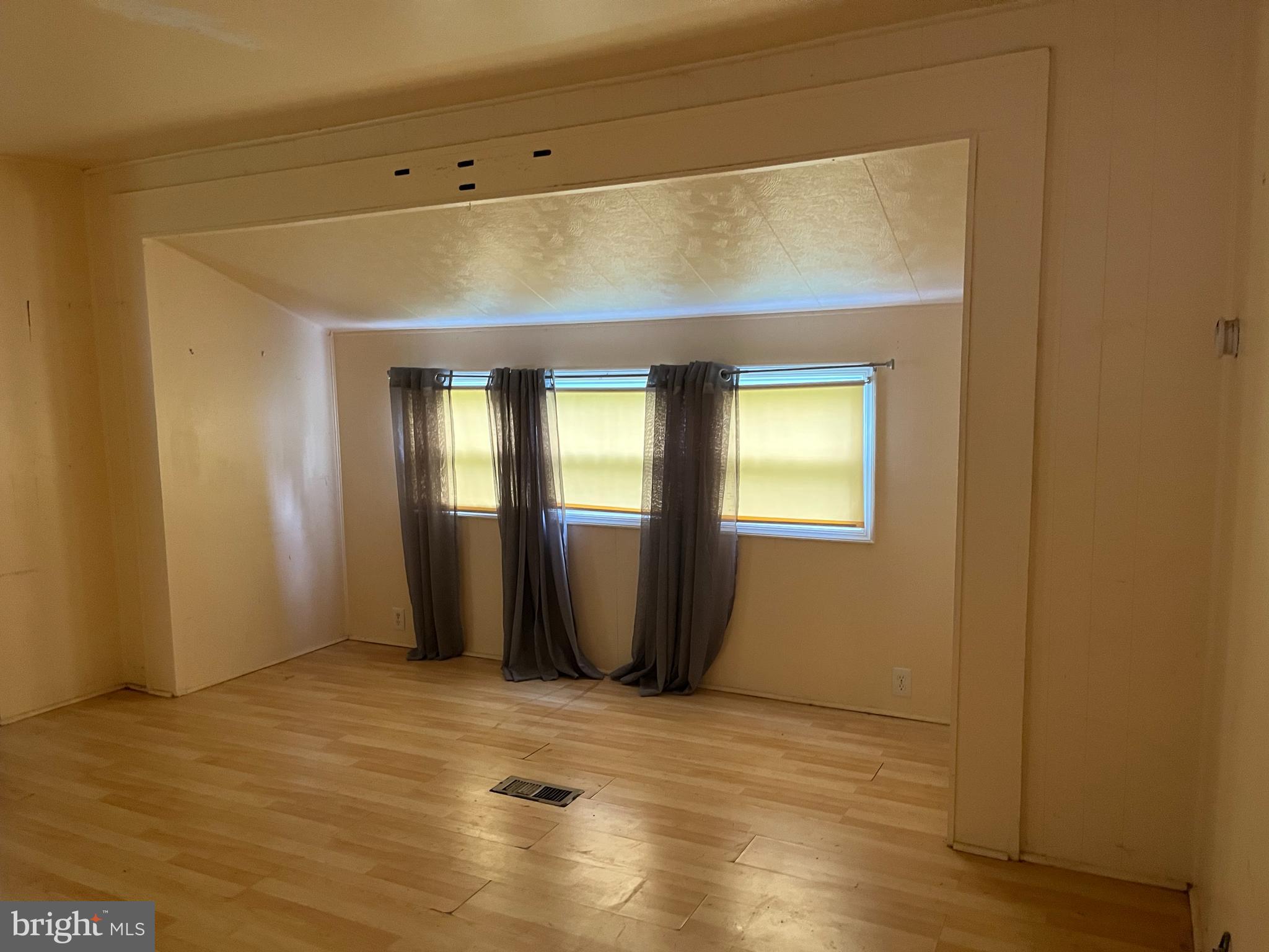 HILLANDALE HOMES - Residential