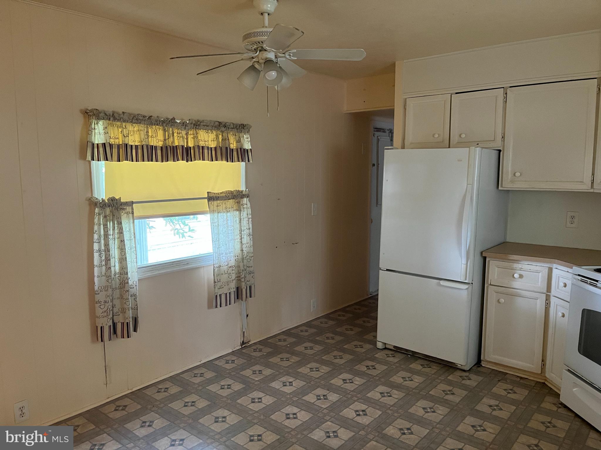 HILLANDALE HOMES - Residential