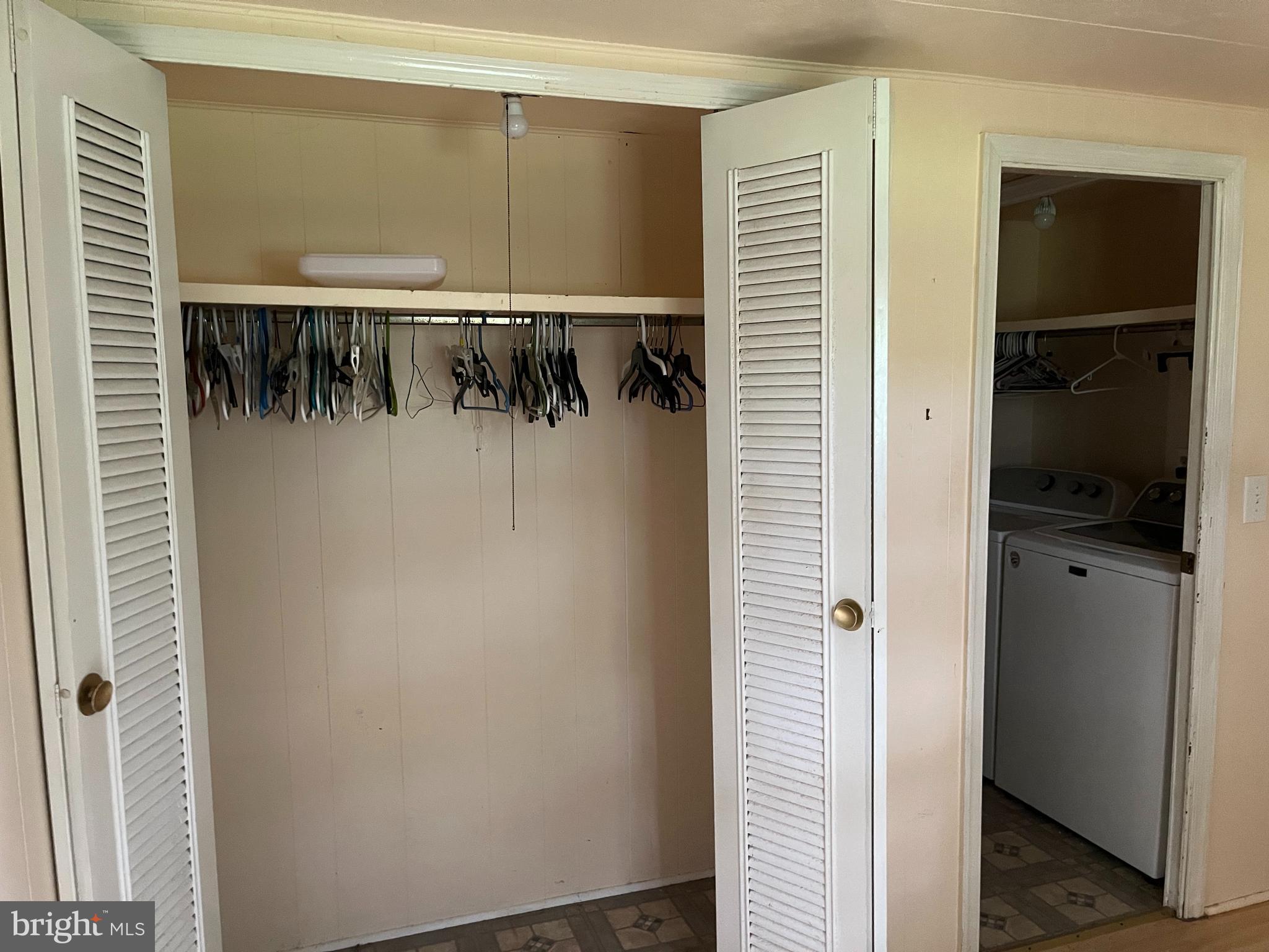 HILLANDALE HOMES - Residential