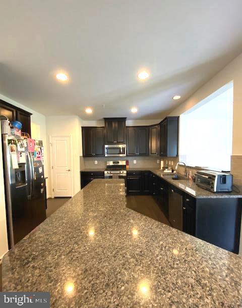 POTOMAC SHORES - Residential Lease