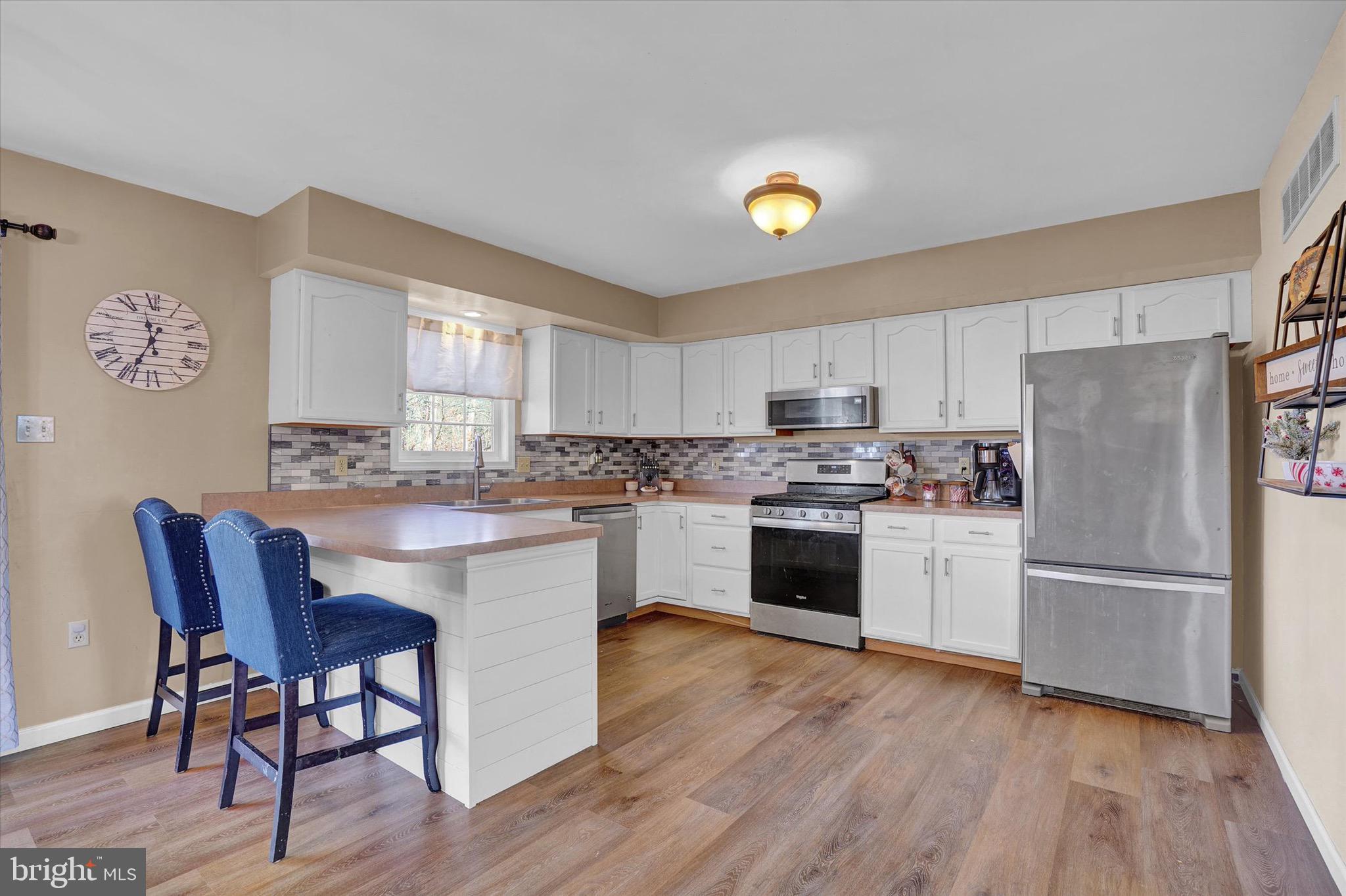 LONG POND - Residential