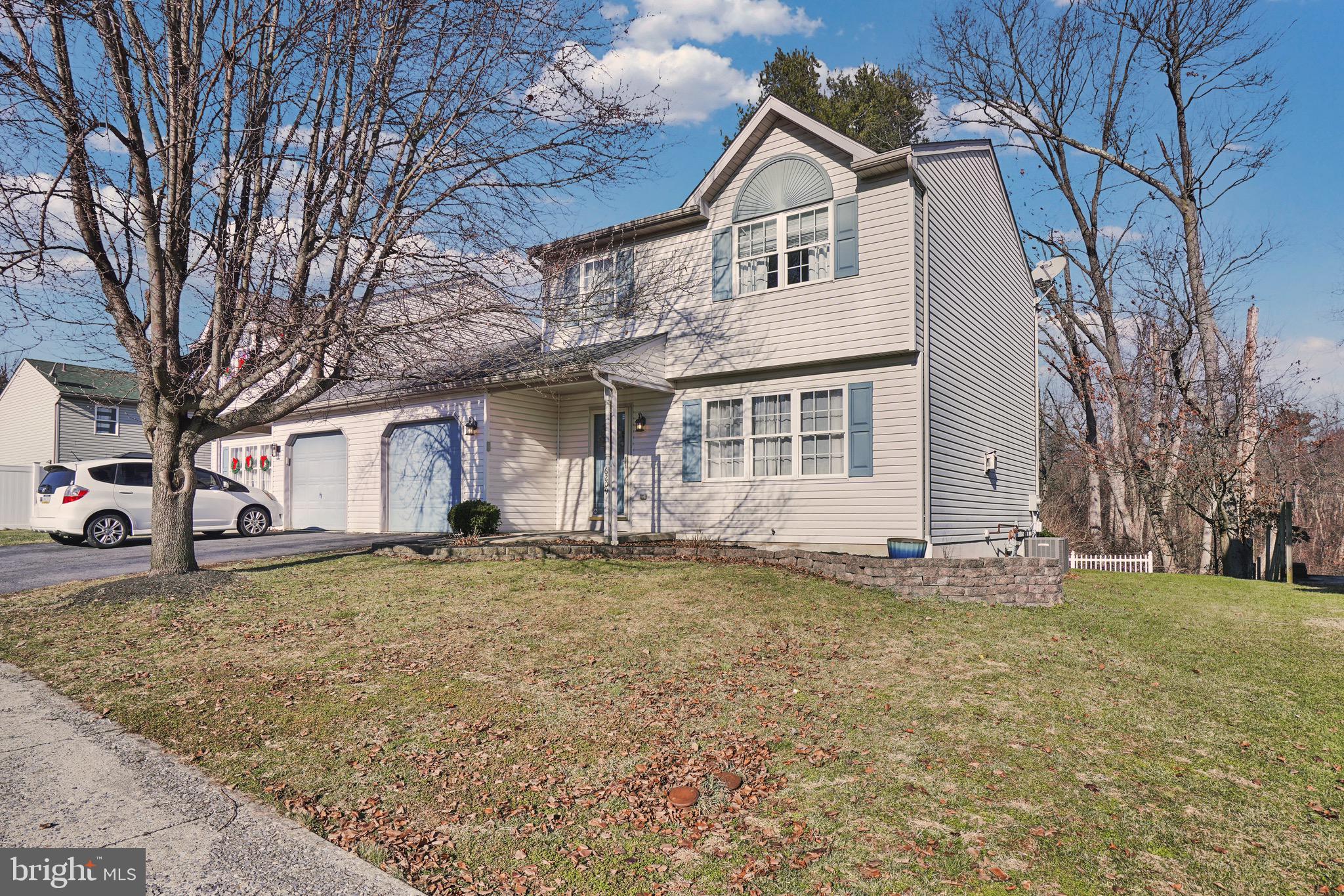 LONG POND - Residential