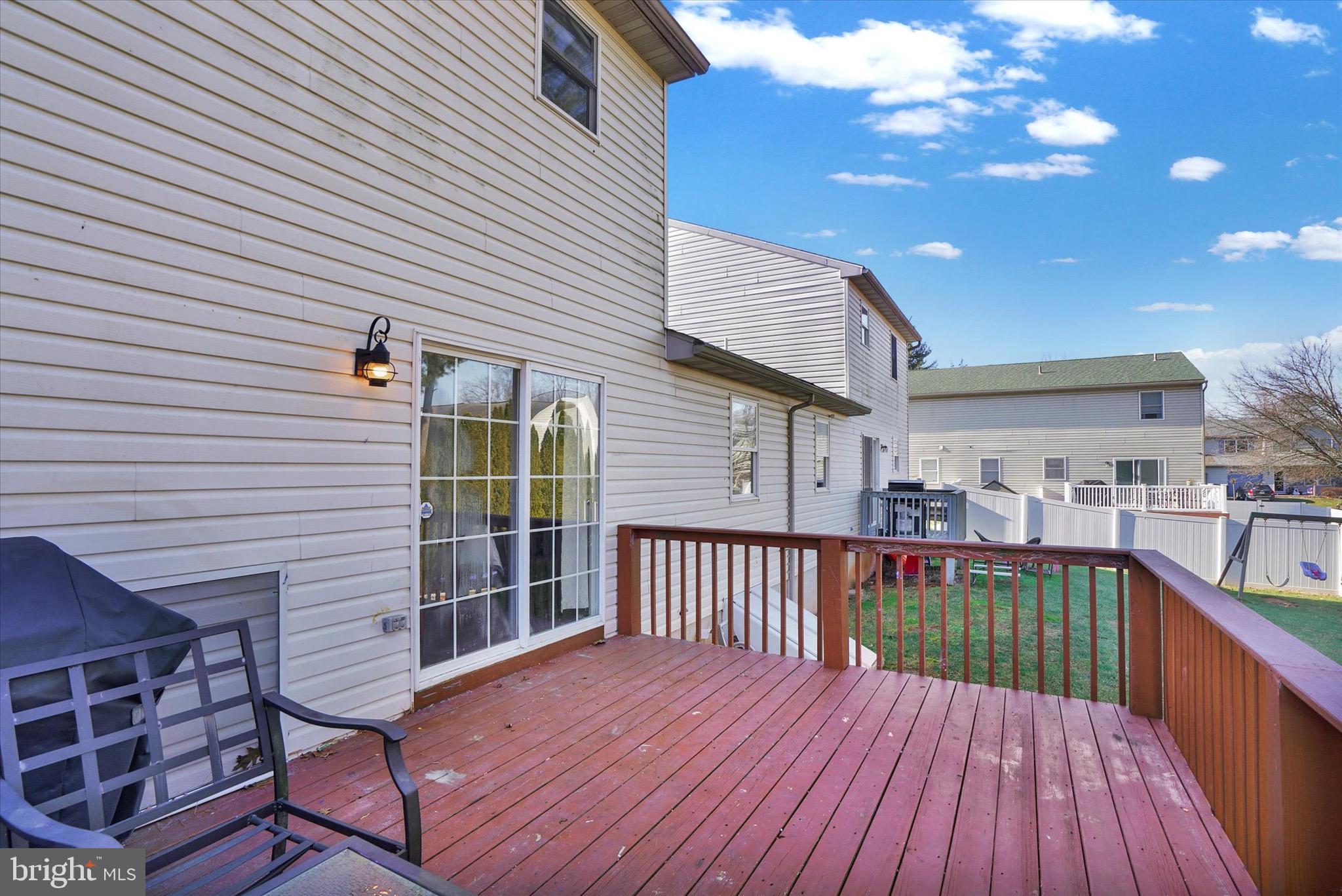 LONG POND - Residential