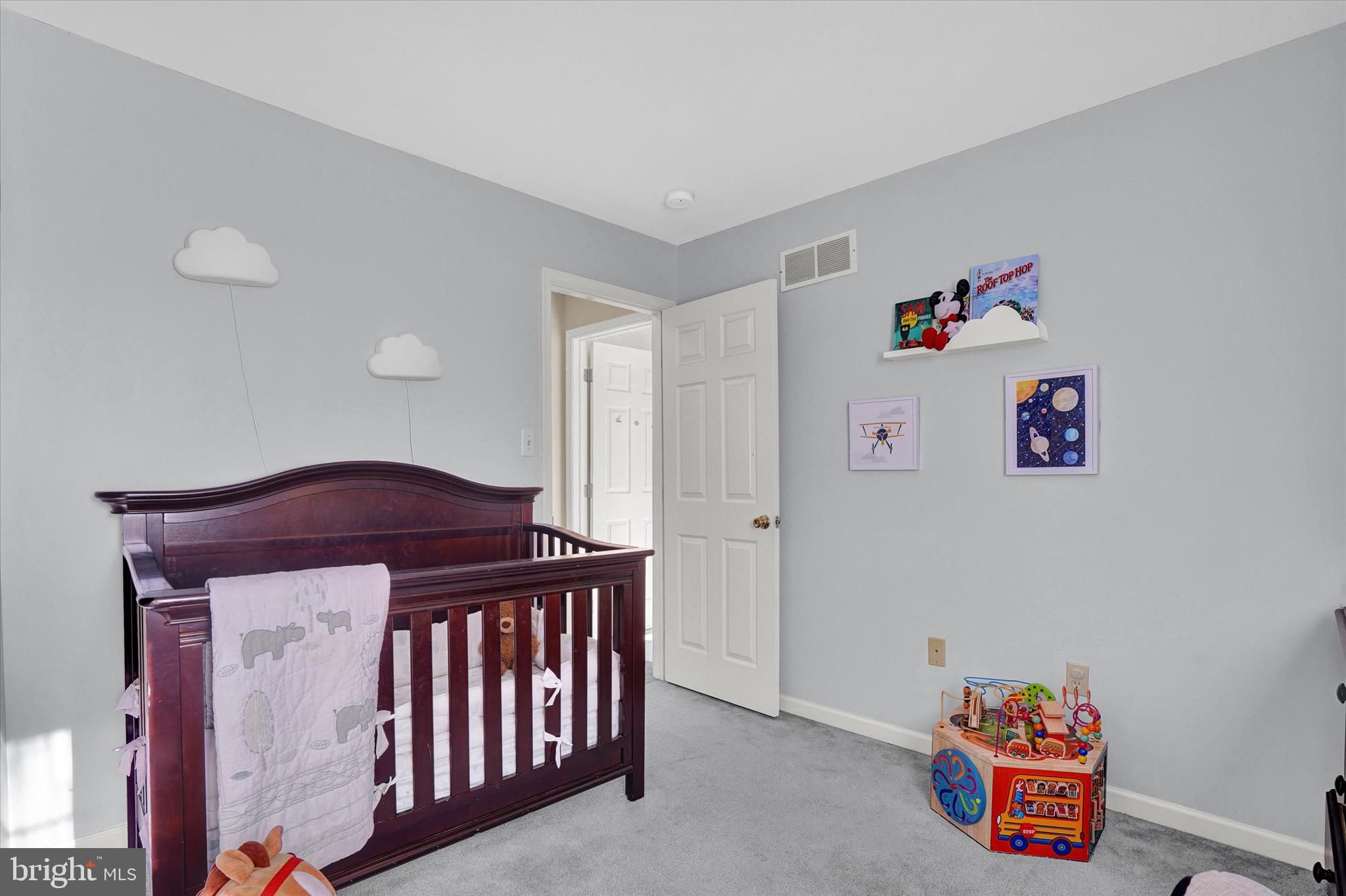 LONG POND - Residential